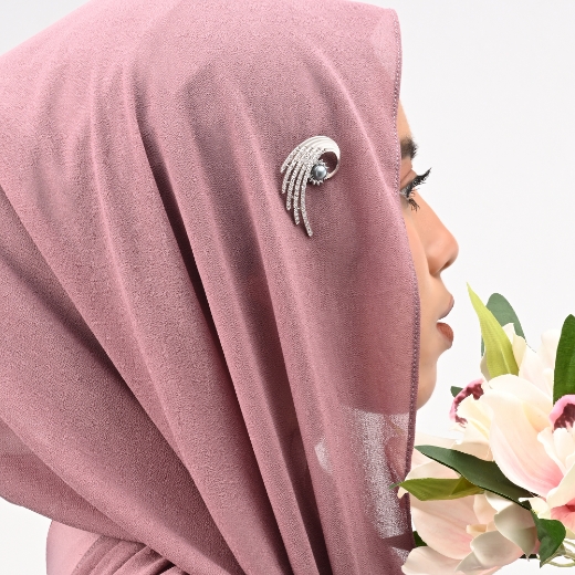 wave layered brooch for women