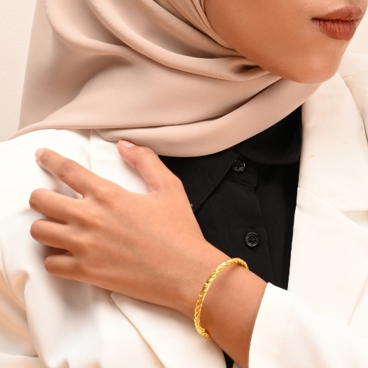 simple Twisted Bangle for girls