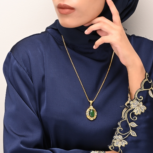Green Vintage Pendant for girls