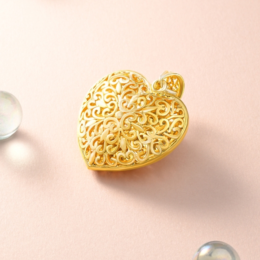 gold plated heart pendant necklace