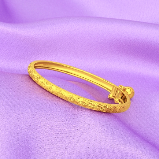 gold plated starry bangle for kid